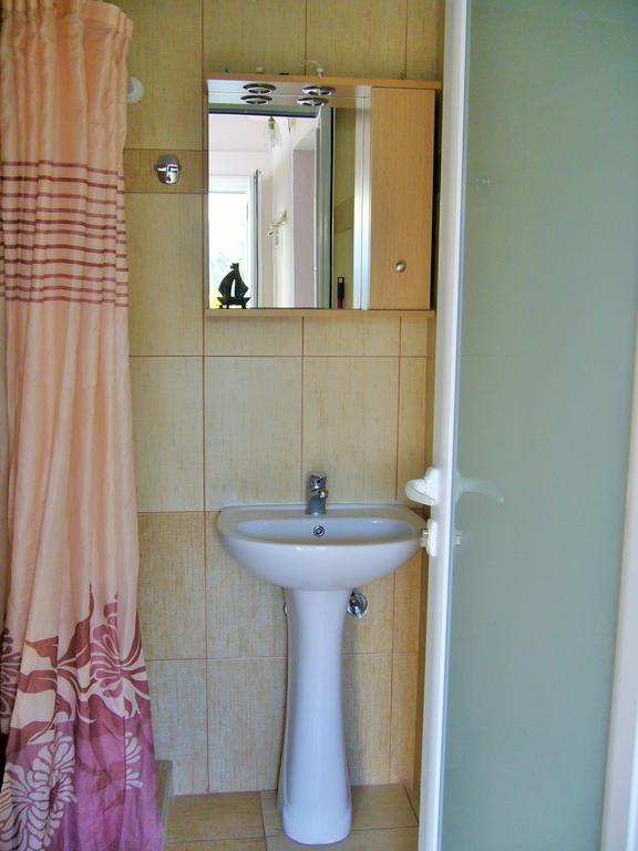 Vordos Rooms Nea Vrasna Bagian luar foto